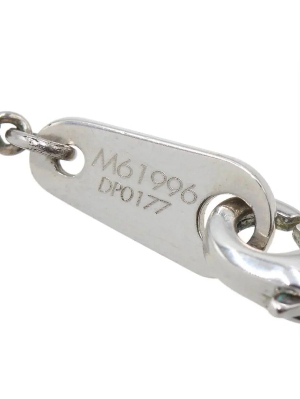 Louis Vuitton Collier Charms League Initial Necklace